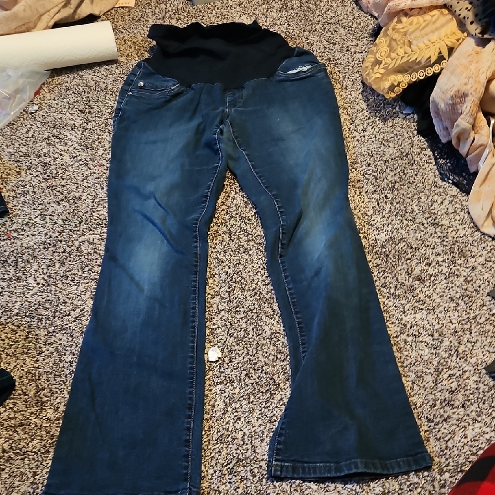 Indigo Blue Flare Jeans in Classic Blue. Maternity jeans. Size M.